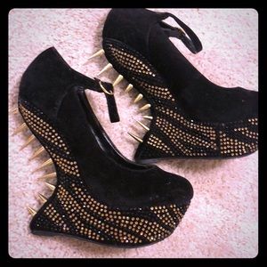 Black Steve Madden heels.